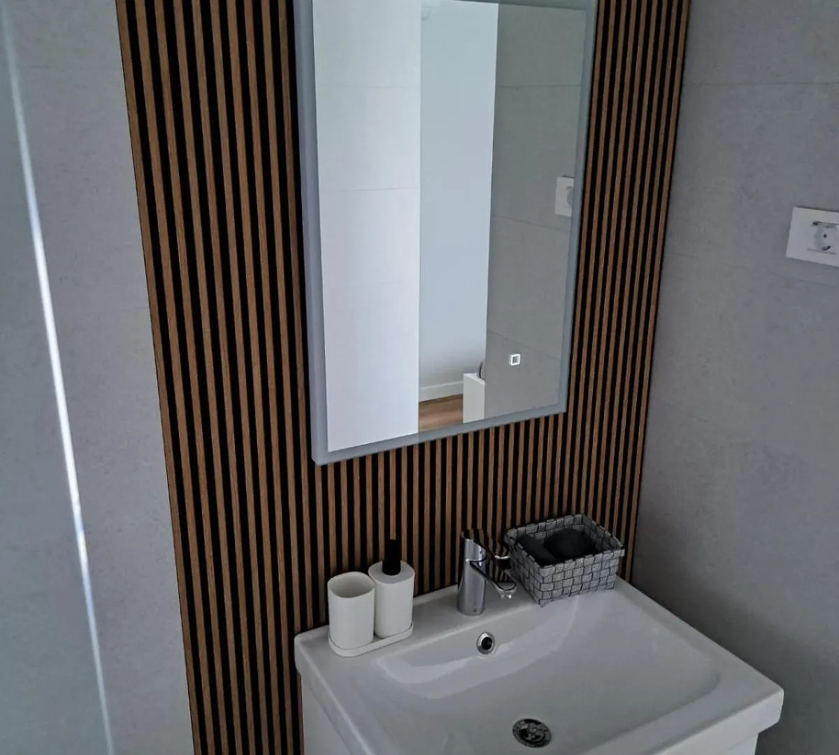נין B & R Summer Breeze Apartments 2